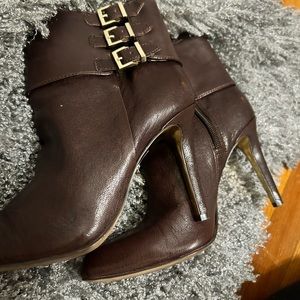 Brown heel Louise et Cie boots
